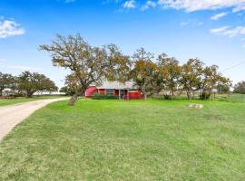 Lighthouse Hill Ranch - Red House: Johnson City şehrinde bir kulübe