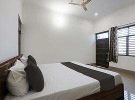 SPOT ON Royal Stay Residency, hotel i Bulandshahr
