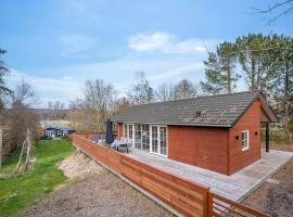 Holiday Home Preben - all inclusive - 50m from the sea by Interhome, hytte i Stege