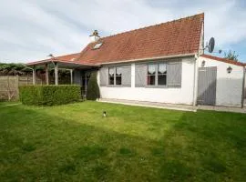 Holiday Home Zeewind 198 with parking by Interhome