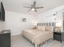 Sunny Haven: 1BR Townhome in Fort Walton