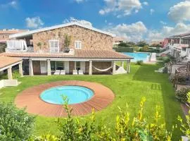 LIKE at HOME n 11 Poolside Paradise Patio