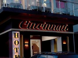CINCINNATI HOTEL YAOUNDE, three-star hotel in Yaoundé