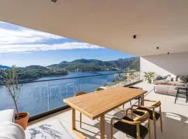Luxury seaview apartment Alenka