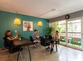 CoNomad House - Coliving & Coworking, alberg a Medellín