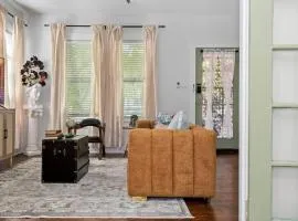 Central Apt Near DT, Pearl, Breckenridge Park