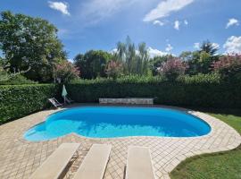 Casa Zoe - con piscina privata - – hotel w mieście Barga