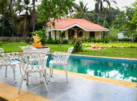 White Serenity Heritage Pool Villa near Beach Udupi, hotel v destinaci Udupi