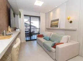Recanto dos Girassóis 206 - Excelente apartamento 2 quartos em prédio com piscina - à 200m do mar - (Consultar serviços de roupa de cama e banho)