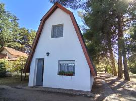 Cabaña Alpina en Medio de las Sierras, hotel in San Andres de las Sierras