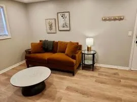 Cathedral 10-Cozy Urban Living Near UNMC