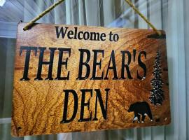 Bear's Den, pensionat i Oriental