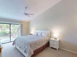 Beach and Golf Dreams: 3 Bedroom 2 Bath