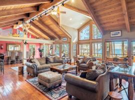 Frosted Shore by AvantStay Luxury Lake Views, cottage in Incline Village