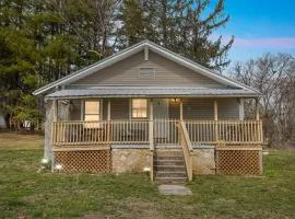 Charming farm home in Hendersonville home