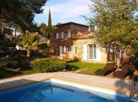 Bastide de l'Ovalie Gites