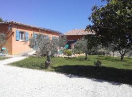 Les vignes blanches, Hotel in Tavernes