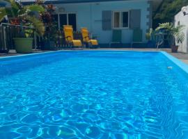 L'escale chez Kalou, hotel con piscina en La Rivière