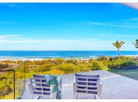 Luxury Ocean View Property, ξενοδοχείο στο Sunrise Beach