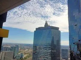 L39 1Min to SouthernCross,free Gym, Pool, sunna,Tram ,Sauna