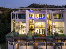 Master Peak H4 - Seaside Serenity 4 Bedrooms Villa with Cinema, Fitness and Pool, apartment in Amphoe Koksamui