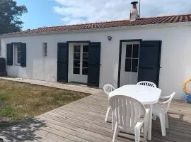 Villa Calme et Confort, Accès Direct Plage, 4 Pers., Proche Centre-Ville et Forêt - FR-1-476-187