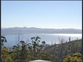 Modern executive house, stunning views over Hobart