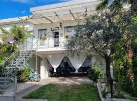 MoLo - residenza con accesso diretto al lago, casa de férias em Lazise