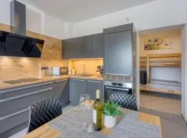 Coastal Countryside Oasis Apartment Deni - Happy Rentals