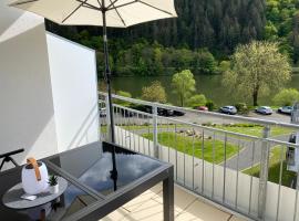 Neu!!! Ferienwohnung Mosel 106,5, ξενοδοχείο σε Traben-Trarbach