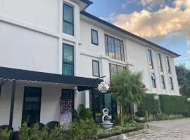 The Wing Boutique Hotel