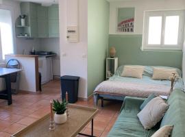 Studio cosy avec clim 33m2, hotel em Aimargues