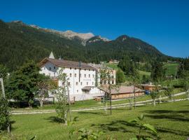 Zum Hirschen Boutique Hotel Nonsberg, hotel a Senale-San Felice