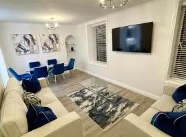 Casa Fresa - 224 King St