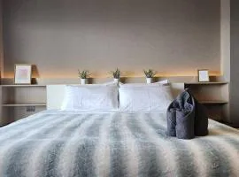 SelfCheckIn The State Tower RiverView 2Bedroom BTS ICONSIAM Silom Sathon