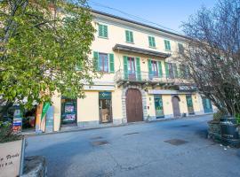 Appartamento Gabriella - Happy Rentals, hotell i Laveno-Mombello