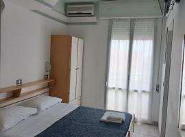 HOTEL AUGUSTUS, ξενοδοχείο σε Gatteo a Mare