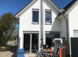 The Fehmarn Lodges - RELAX -, cottage in Fehmarn