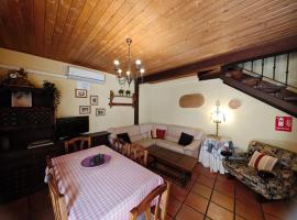 Casa Rural TioMoreno by Naturadrada – hotel w mieście La Adrada