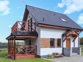 Amazing Home In Nowe Warpno With House A Panoramic View, בית נופש בנובה וארפנו