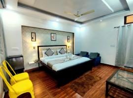 Hotel Krishna Residency Bareilly Near Ashish Royal Park, готель у місті Барейллі
