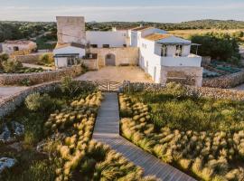 Torre Vella Fontenille Menorca, hotel em Son Bou