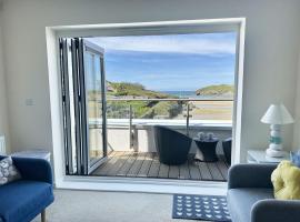 5 The Beach House, cottage in Saint Columb Minor