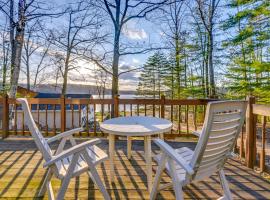 Cottage with Deck and Bluff Lake Views Walk to Beach!, casa vacanze a Lake