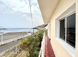 Apto con vistas al mar, a 100 m de la Playa