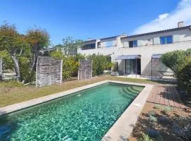 Beautiful Home In Saint-laurent-de-la-ca With Outdoor Swimming Pool