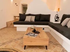 The Tefra Villa by A Terre Cave Villas