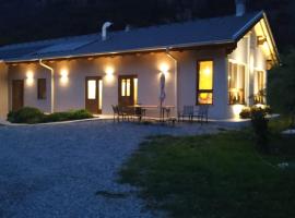 Agriturismo Le Rocher Fleuri، إقامة مزارع في بارد