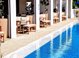 Sveltos Hotel: Larnaka'da bir otel