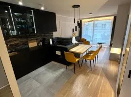Elegant Apartment Minutes from Paris